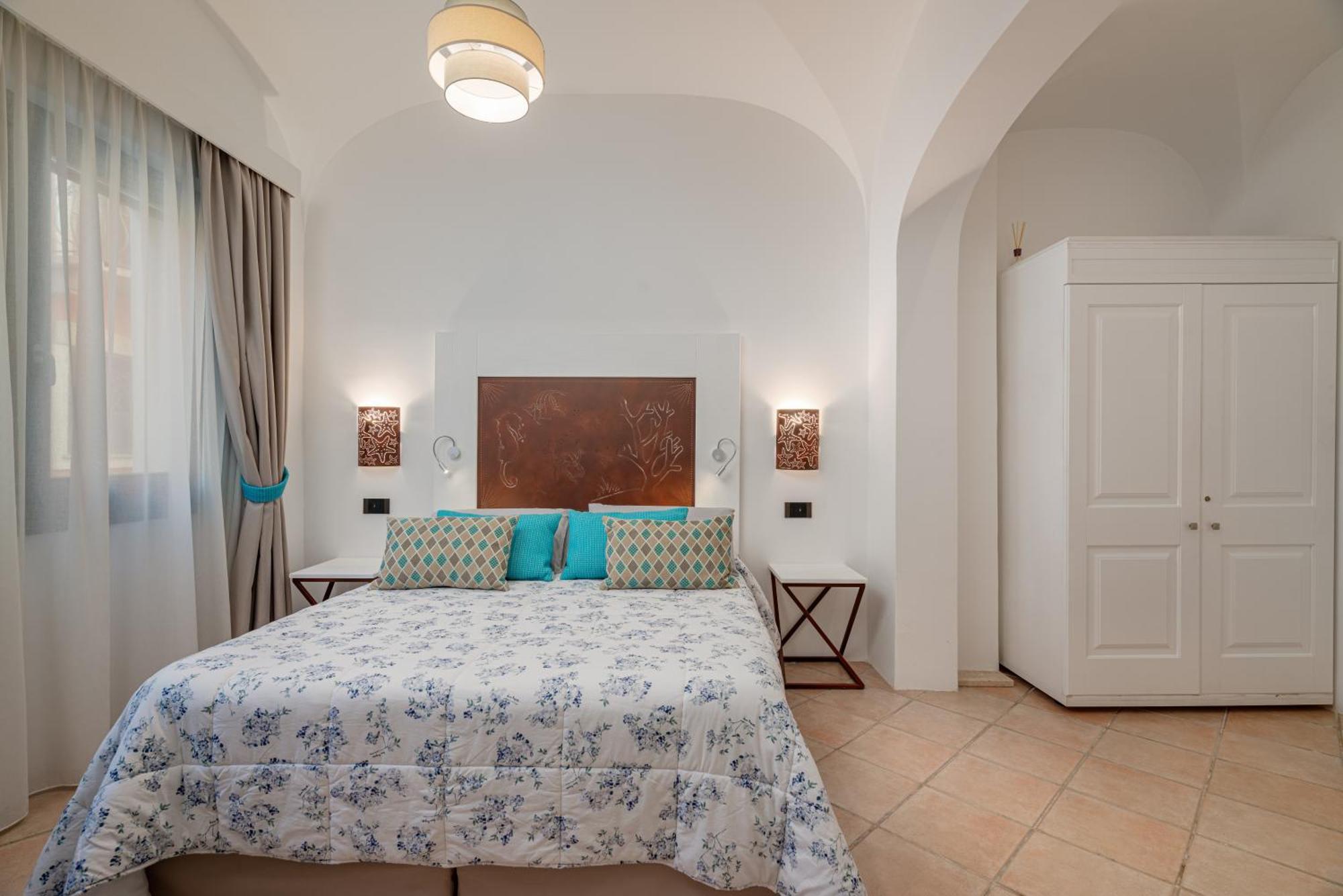 Sorella Luna Room Boutique, Centro Di Olbia Exterior foto