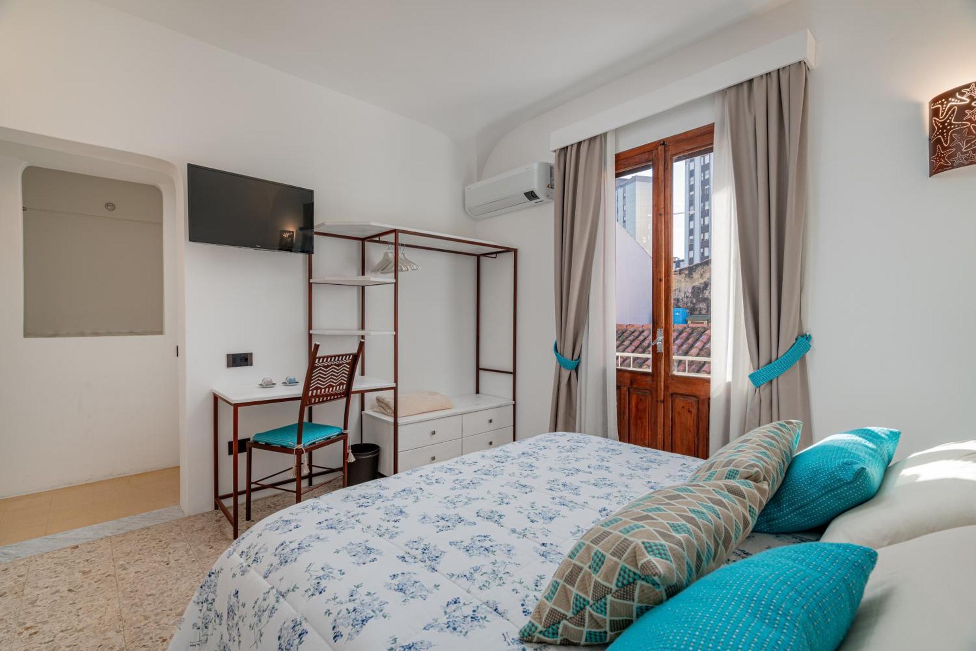 Sorella Luna Room Boutique, Centro Di Olbia Exterior foto