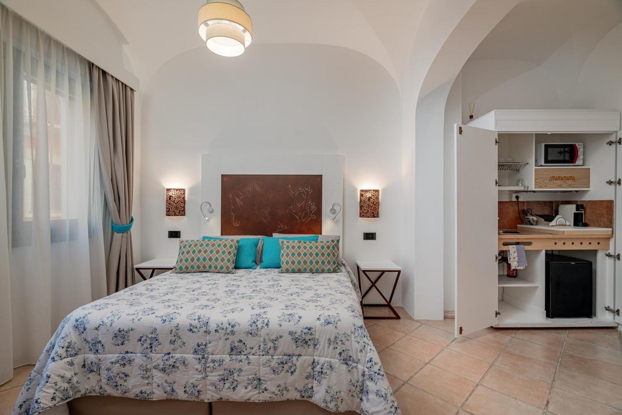 Sorella Luna Room Boutique, Centro Di Olbia Exterior foto