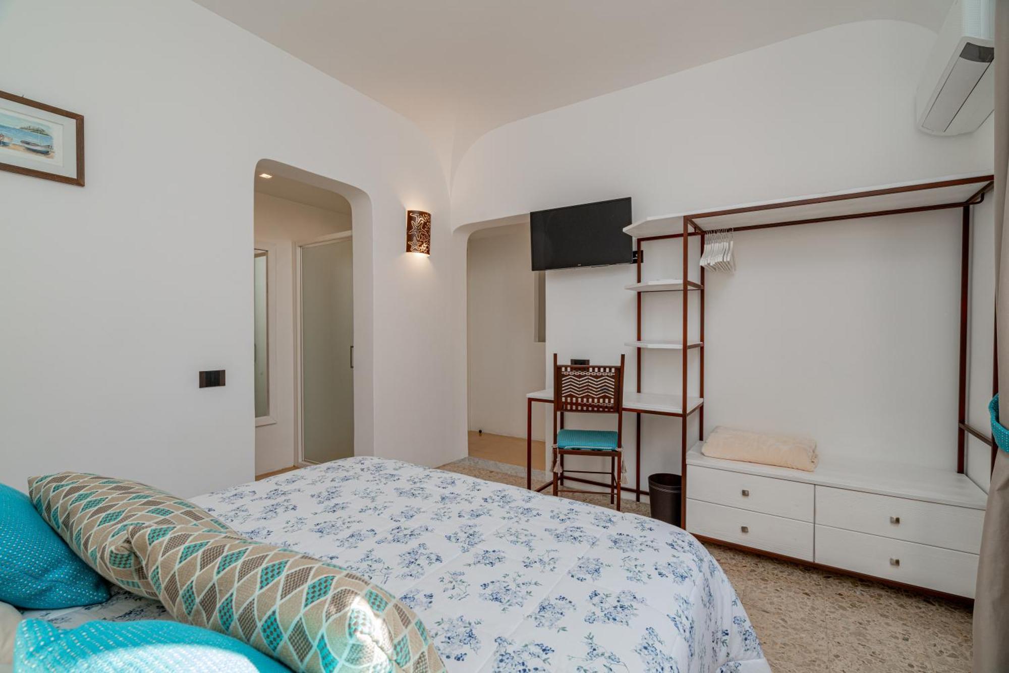 Sorella Luna Room Boutique, Centro Di Olbia Exterior foto