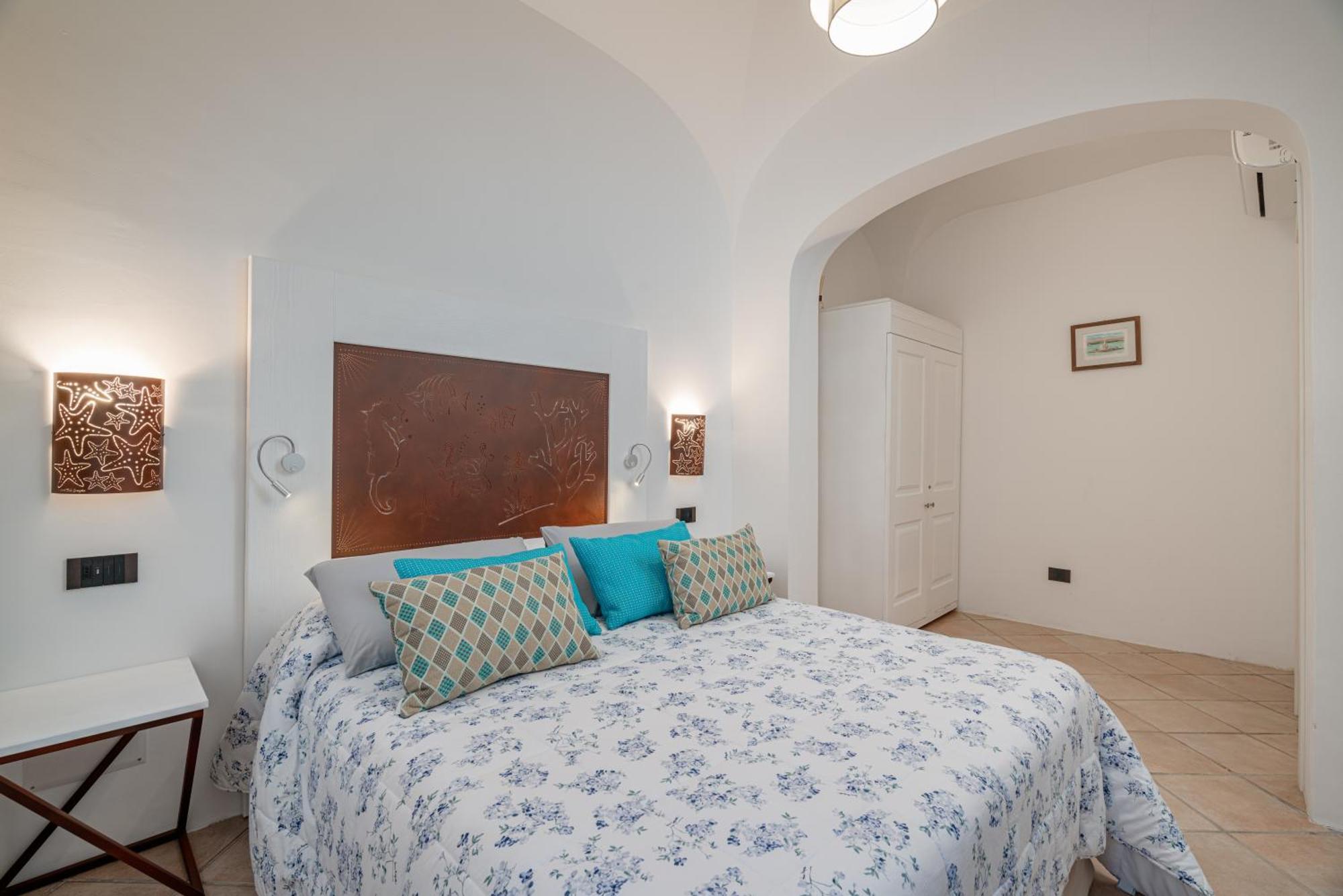 Sorella Luna Room Boutique, Centro Di Olbia Exterior foto